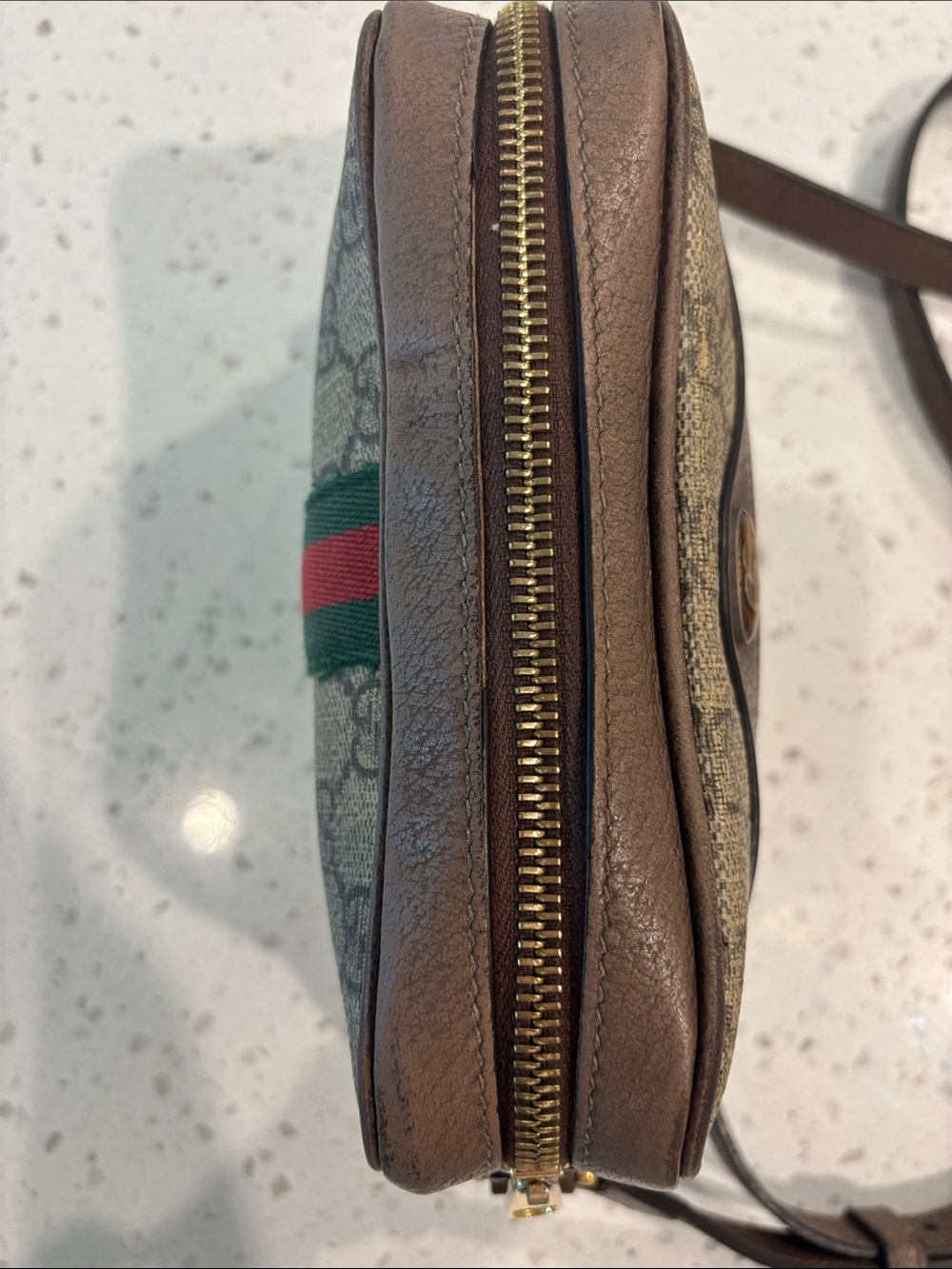 👄Gucci GG Supreme Crossbody Bag - Picture 14 of 16